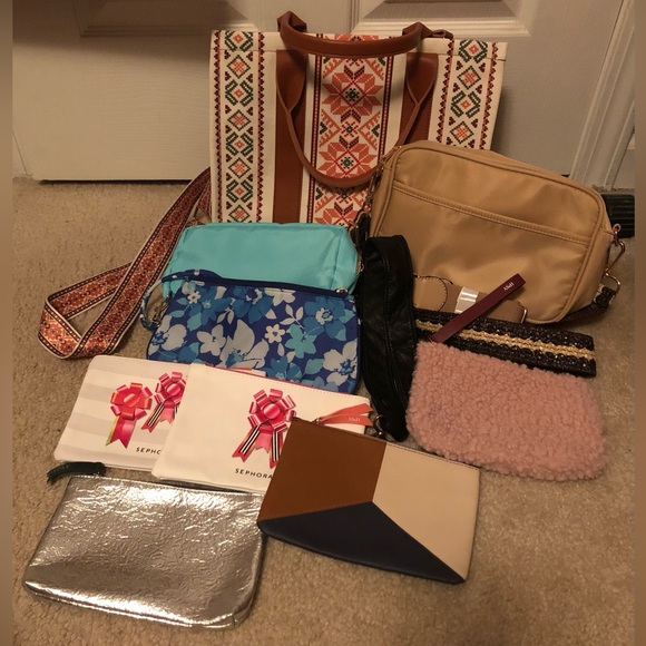 Handbags - Assorted Women’s Ipsy & Sephora Pouches, and Crossbody Bags Set